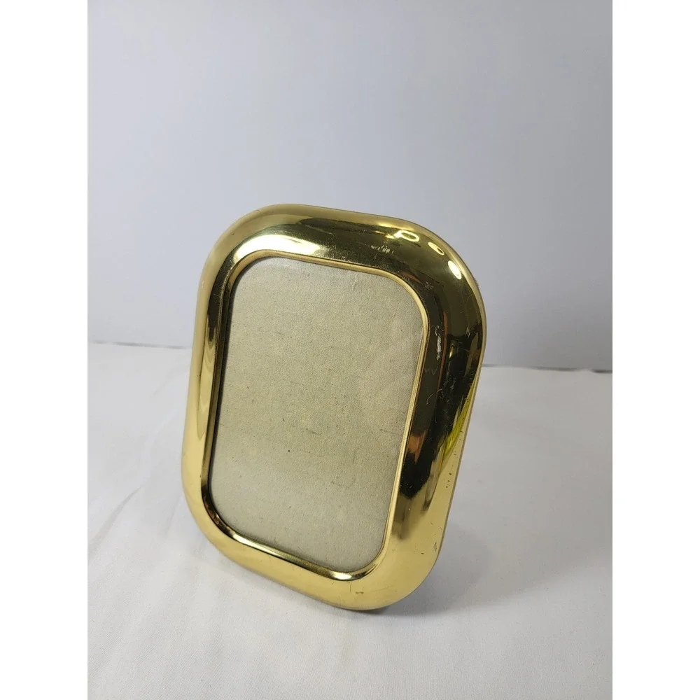 Vintage Gold Metal Picture Frame Rounded Rectangle Burgundy Velvet Back 4.5x6.25